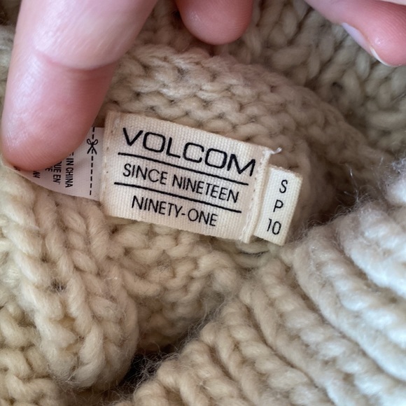 Volcom cable knit sweater - Picture 5 of 5